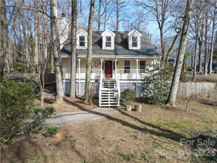 8415 Barncliff Road sold home in Fairfield, Charlotte, NC