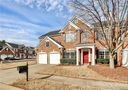 221 Robinlynn Road sold home in Matthews, SC