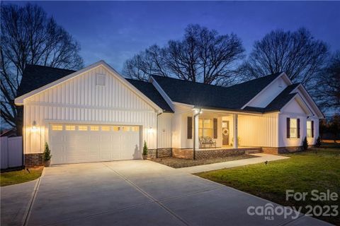 3260 St Vincent Drive