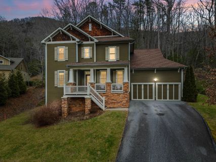 25 Sugarland Ridge Trail