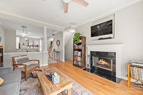 2504 Cranbrook Lane