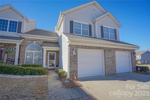 12043 Stratfield Place Circle
