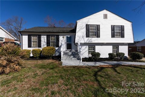 7335 Meadowdale Lane
