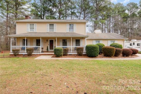 335 Roger Drive sold home in Homestead Hills, Salisbury, NC
