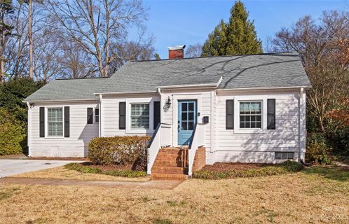 1415 Woodland Drive