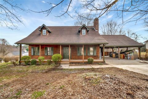 1442 Ne 31st Street sold home in Stoneridge, Conover, NC