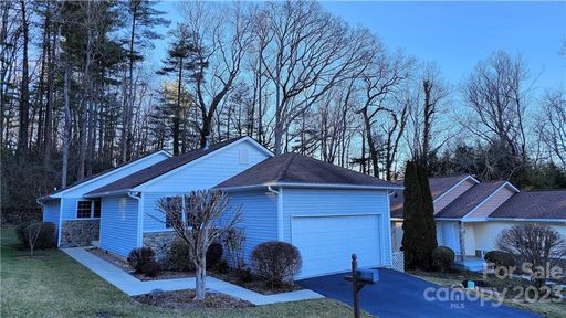 204 Ewarts Hill Road sold home in Duncraggen, Hendersonville, NC