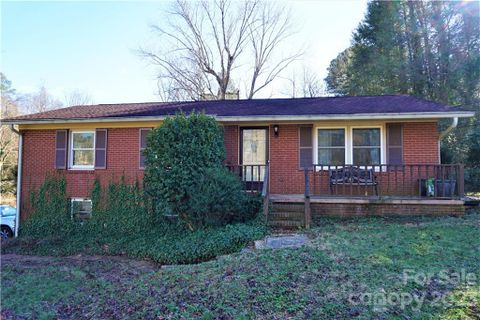 1780 23rd Avenue Lane sold home in Pinebrook Park, Hickory, NC