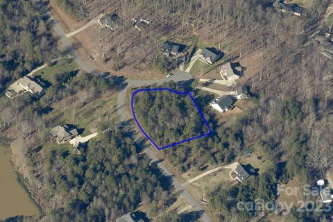 598 Sand Trap Drive sold home in The Glynns At Carolina Crossing, York, SC