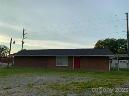 2836 Lynwood Drive