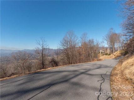 17 Broken Arrow Trail