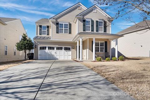 6412 Manitoba Lane