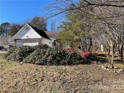 215 Forest Pond Road