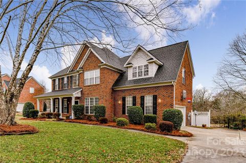 8127 Glamorgan Lane