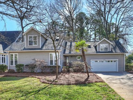 17021 Island View Drive sold home in Lake Norman Island, Cornelius, NC