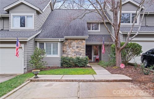 6415 Brookbury Court sold home in Sharon View Place, Charlotte, NC