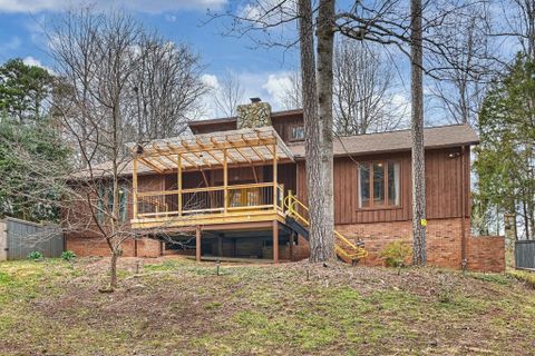 7019 Rockland Drive