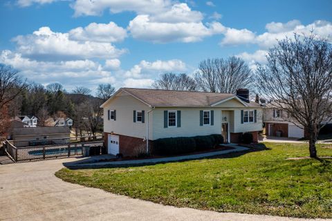 2216 Olde Well Road sold home in Olde Farm, Hudson, NC