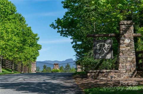 2482 Paddock Circle active home in Catawba River Club, Morganton, NC