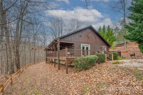 290 Adirondack Lane