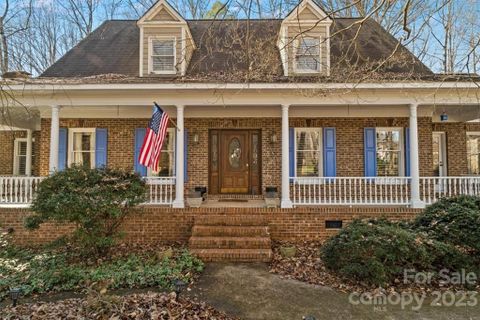 4748 Homestead Place sold home in Lake Providence, Matthews, NC