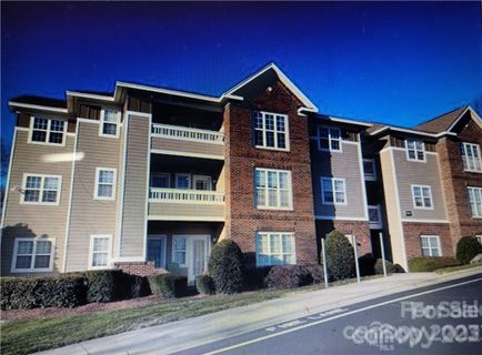9909 Campus Walk Lane B sold home in Campus Walk, Charlotte, NC