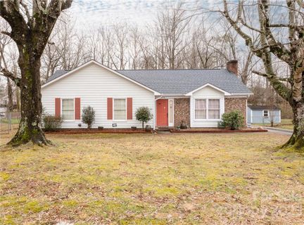 5836 Old Meadow Road sold home in Eastwoods, Charlotte, NC