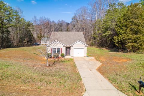 5383 Woodland Glade Court sold home in Mills Creek, Iron Station, NC
