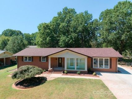 Previously sold for $415,000