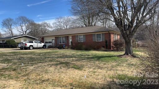 111 Wendover Drive 8E
