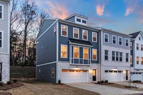 3753 Keyworth Way