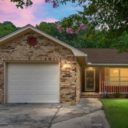 303 E Pandora Drive