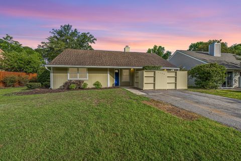 1116 Astor Drive active home in Snee Farm, Mount Pleasant, SC
