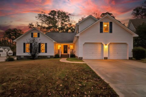 1016 Maidstone Drive active home in Pine Forest Country Club, Summerville, SC