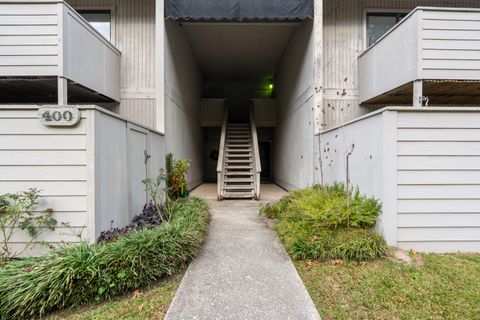 406 Waterwood Drive