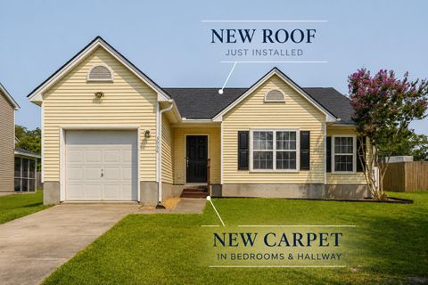 5056 Carrington Court active home in Wescott Plantation, Summerville, SC