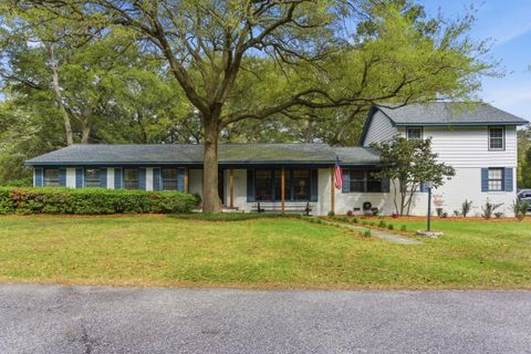 1721 Dartmoor Circle