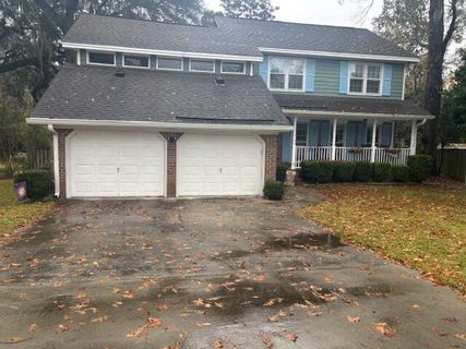 112 River Oak Lane
