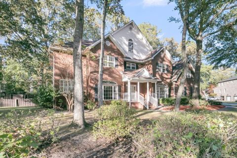 4201 Meadowbrook Court