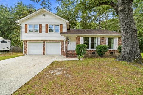 232 Canaberry Circle