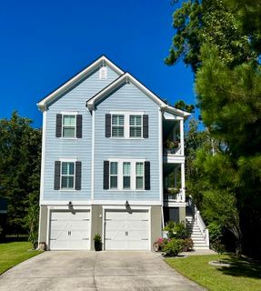 542 Amalie Farms Drive