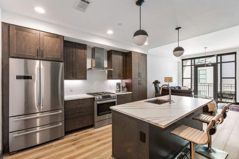 5 Gadsdenboro Street Apt 416