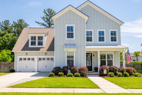 1055 Harriman Lane active home in Point Hope, Charleston, SC