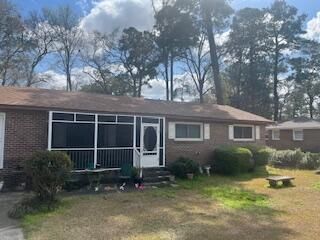1511 Bacons Bridge Road active home in Riley, Summerville, SC