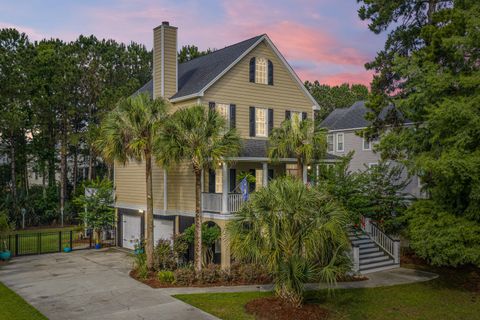 1984 N Creek Drive