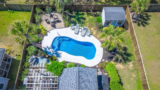 425 Cherrybark Oak Street