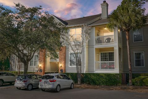 1600 Long Grove Drive 1223