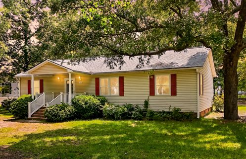 1104 Longpoint Road