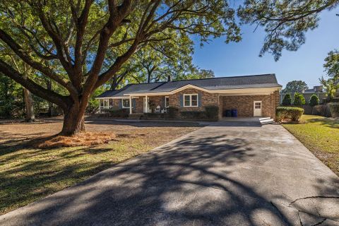 1717 Pinecrest Road