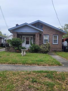 92 Darlington Avenue